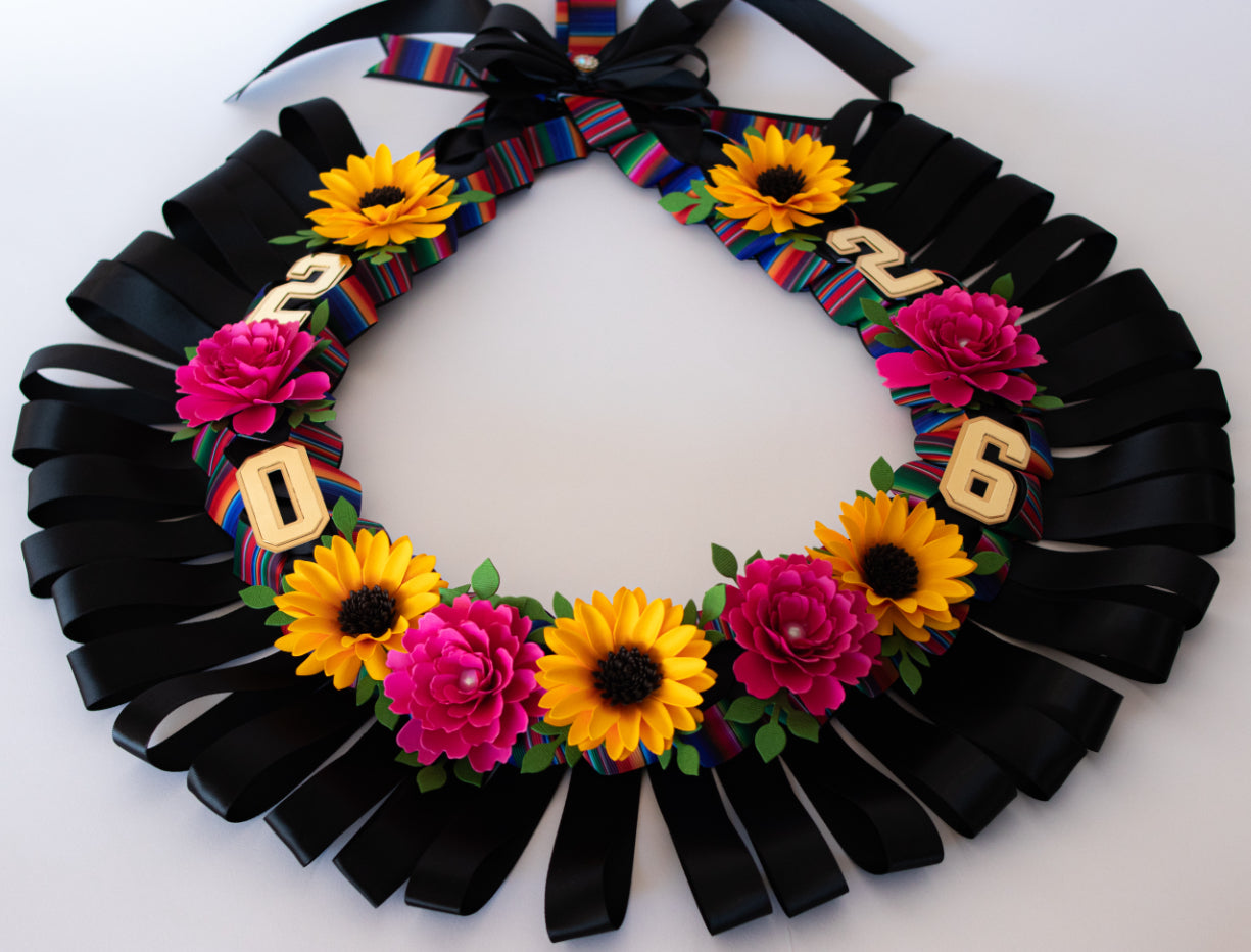 Sarape Bloom 2026 Graduation Lei