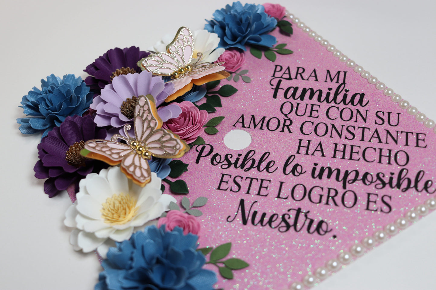 Para Mi Familia Graduation Cap Topper