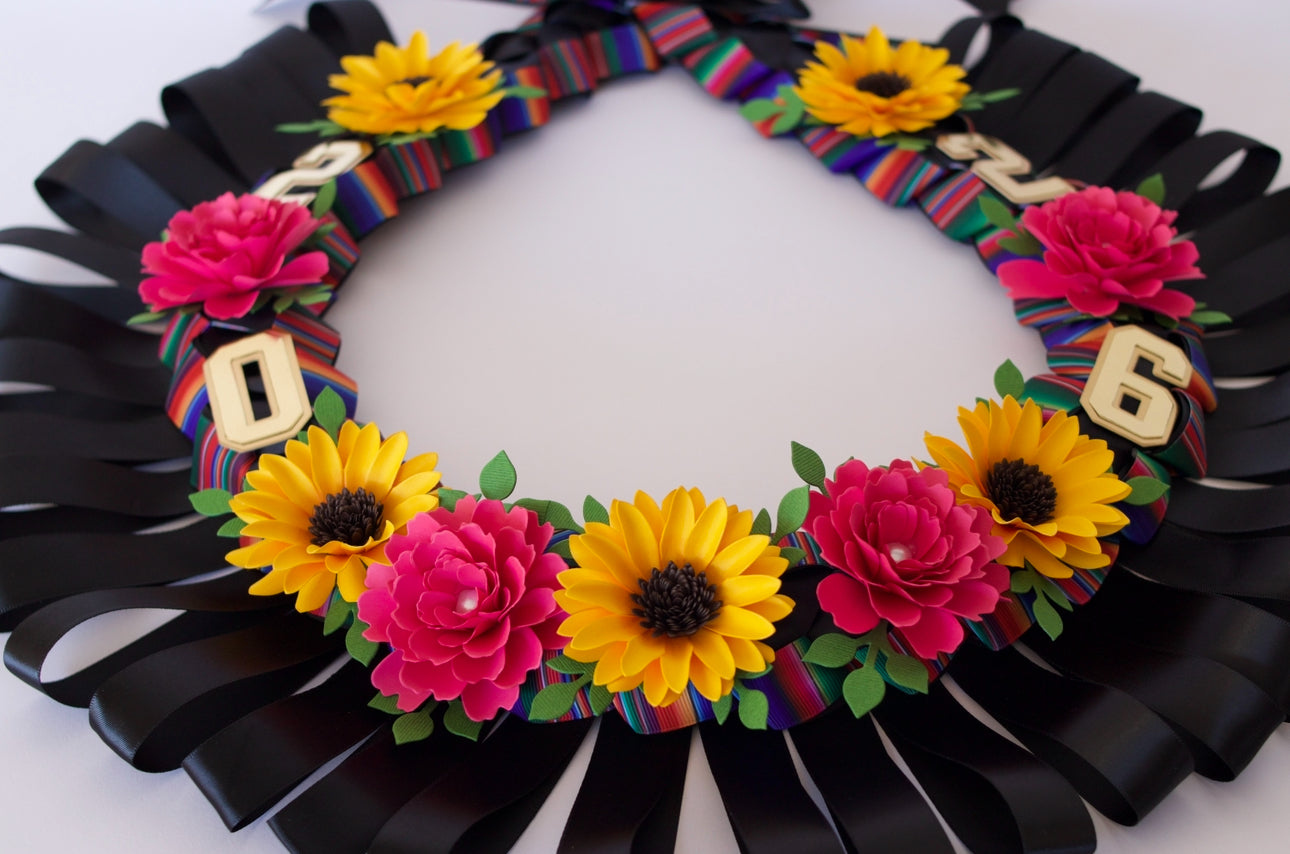 Sarape Bloom 2026 Graduation Lei